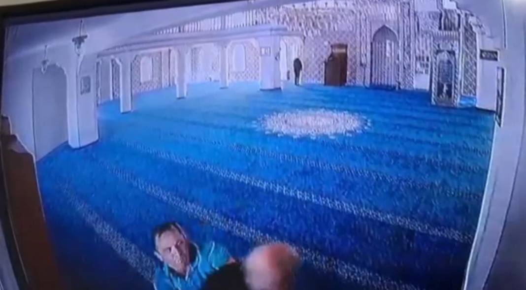 Cuma namazında tekme tokat saldırı! 7 suç kaydı olan saldırgan serbest bırakıldı 3