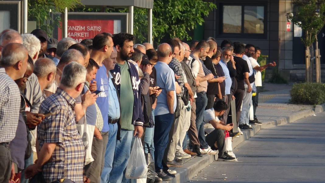 İzmir’de 23 bin işçi greve çıktı, hayat durdu 5