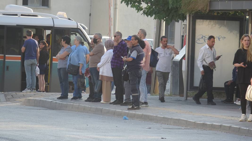 İzmir’de 23 bin işçi greve çıktı, hayat durdu 3