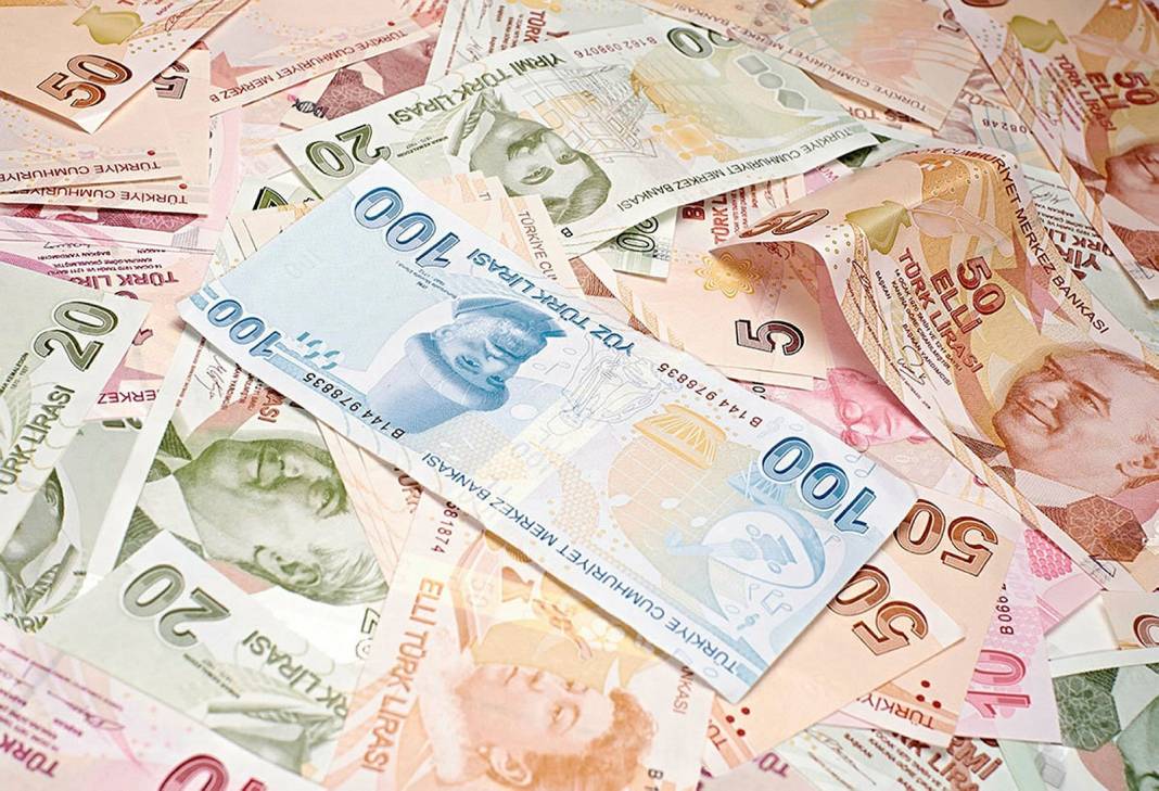 TÜİK'ten emekli ve memura büyük darbe. Memurların net maaşı belli oldu 15