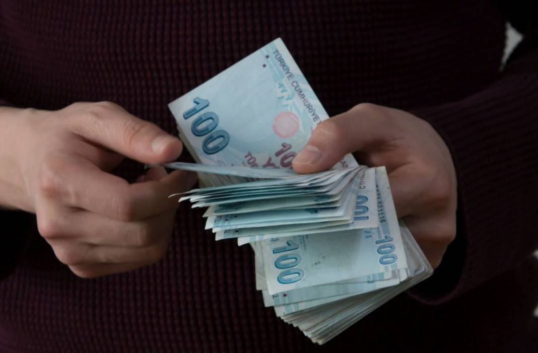 TÜİK'ten emekli ve memura büyük darbe. Memurların net maaşı belli oldu 9
