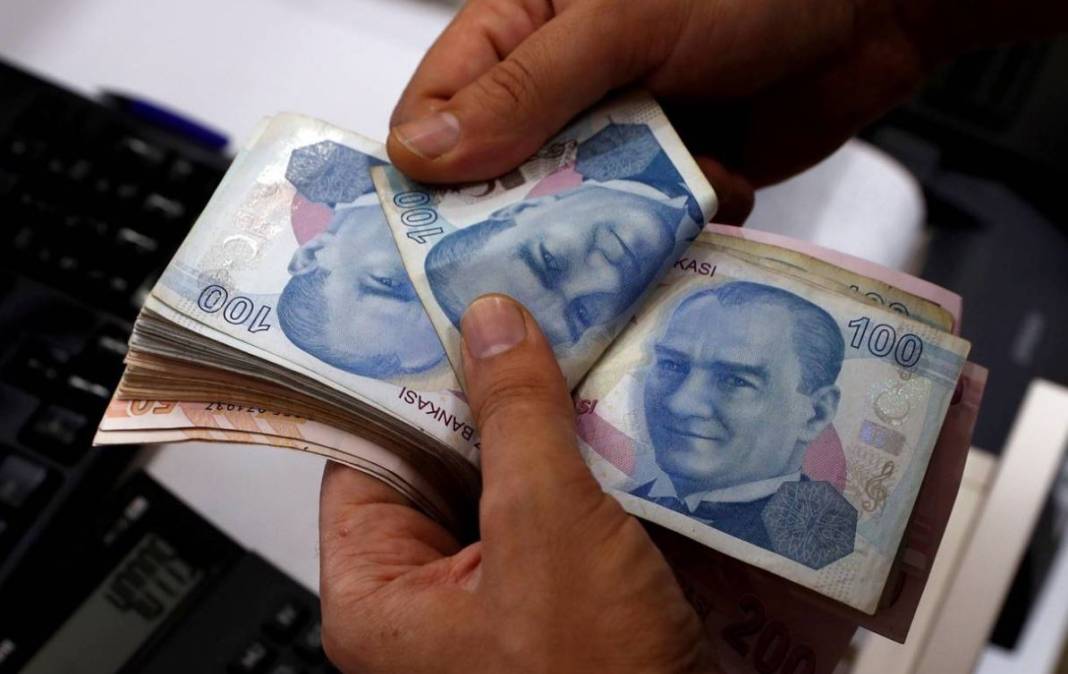 TÜİK'ten emekli ve memura büyük darbe. Memurların net maaşı belli oldu 7