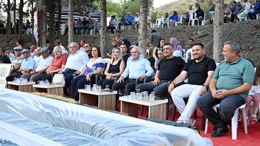 Bu da köy Survivor’ı: 5 yıldızlı tatil için köylüler kıyasıya yarıştı 5