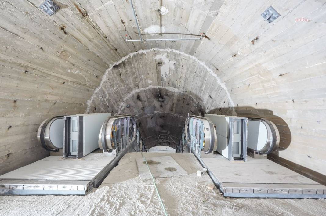 İstanbul yeni metro hattına kavuşuyor. AKP engelledi CHP bitiriyor. Milyonların yol çilesi sona erecek 1