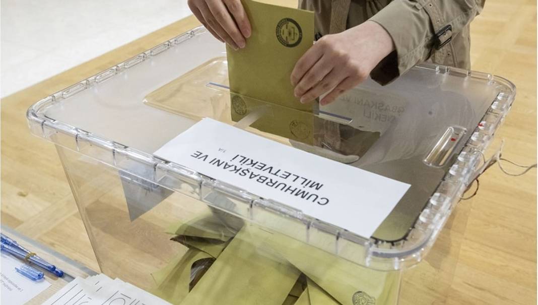 Saray'da herkesi derin düşüncelere sokacak anket. İktidara yakın şirket açıkladı 5