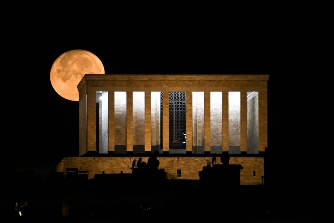 Anıtkabir'de büyüleyen görüntü 6