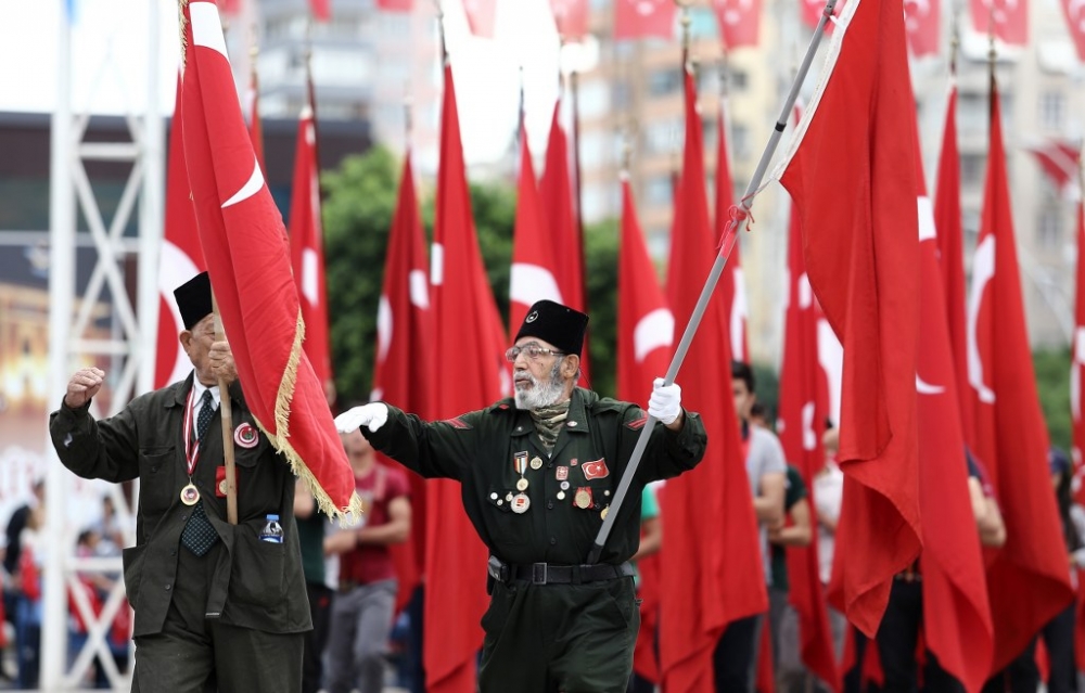 Cumhuriyet'in 92. yılı tüm yurtta törenlerle kutlanıyor... 3