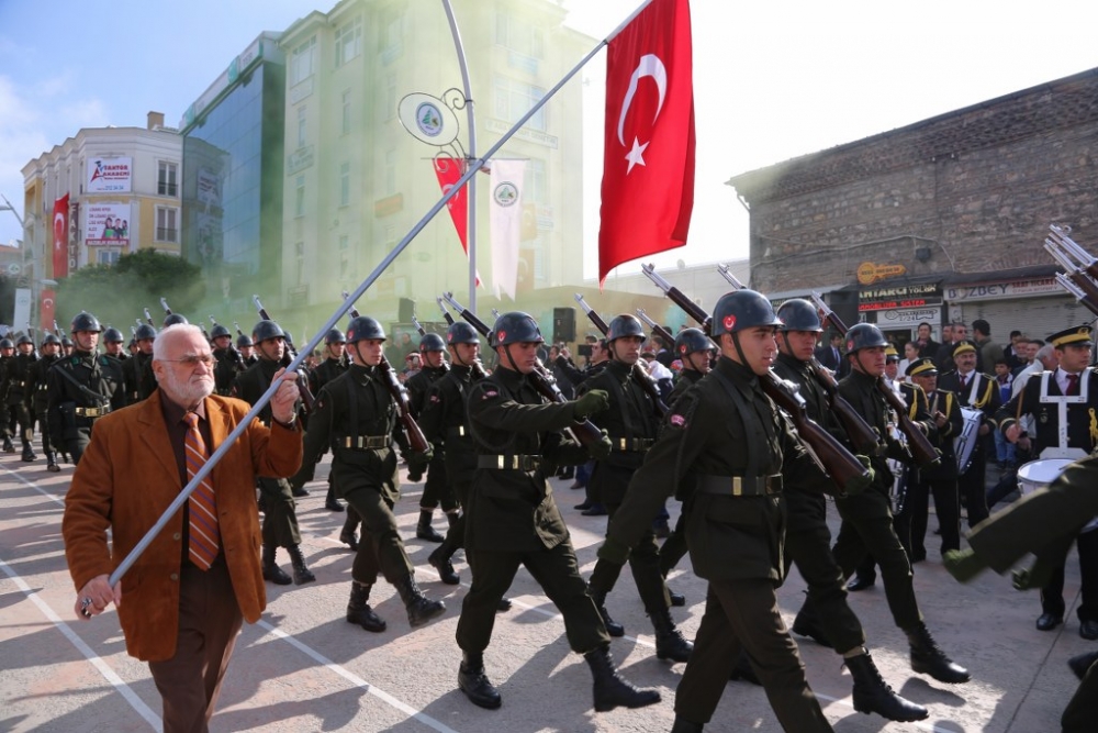 Cumhuriyet'in 92. yılı tüm yurtta törenlerle kutlanıyor... 6