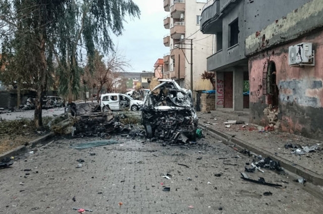 Güvenlik güçleri Cizre'de devriye geziyor 2