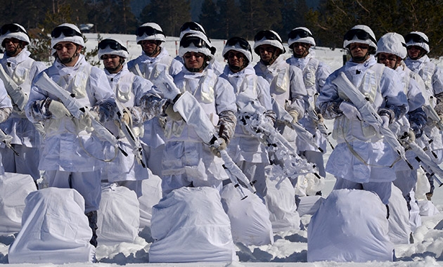 Komandolar zorlu kış eğitimini başarıyla tamamladı 9