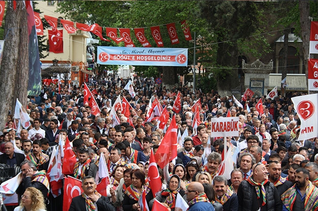 Meral Akşener Söğüt'te 16