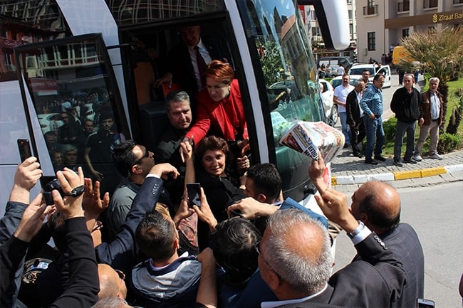 Balıkesir'de Meral Akşener Coşkusu 5