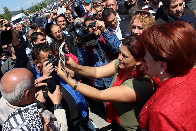 Balıkesir'de Meral Akşener Coşkusu 9