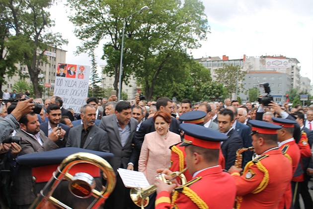 Meral Akşener Afyon'da 10