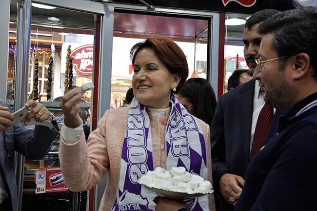 Meral Akşener Afyon'da 19