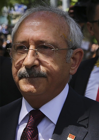 Kılıçdaroğlu'na yumurtalı protesto 6