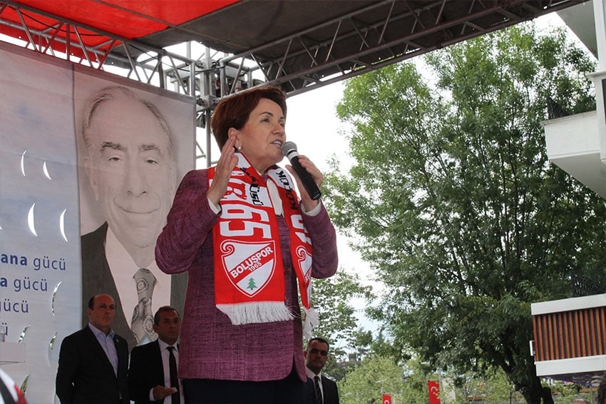 Akşener, Bolu’da böyle karşılandı 13