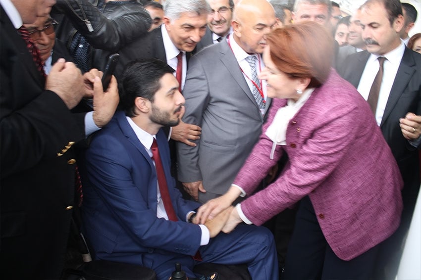 Akşener, Bolu’da böyle karşılandı 6