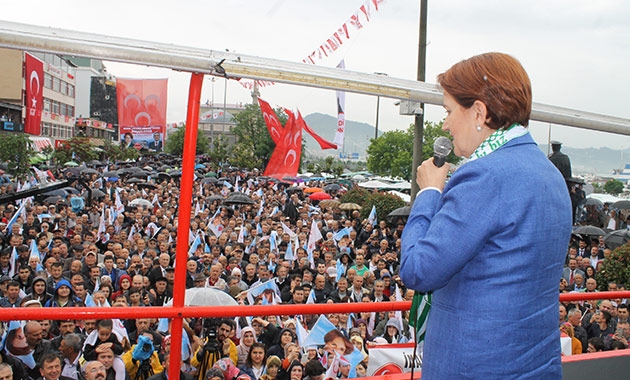 Akşener Giresun'da 11