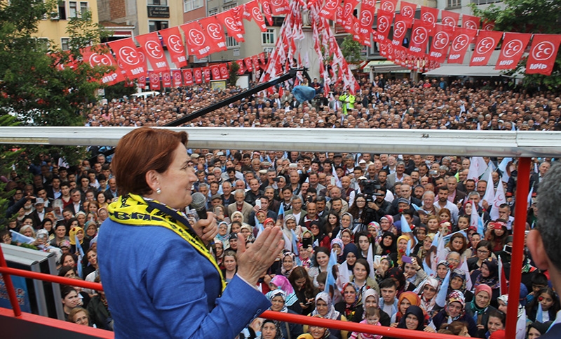 Akşener Fatsa'da! 8