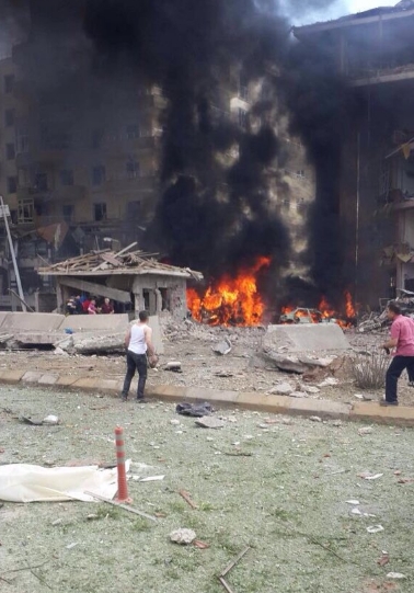 Mardin Midyat'ta bombalı araçlı saldırı! 3