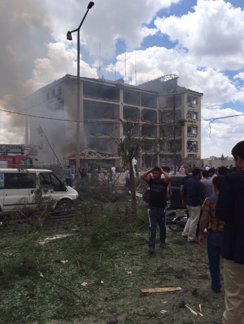 Mardin Midyat'ta bombalı araçlı saldırı! 5