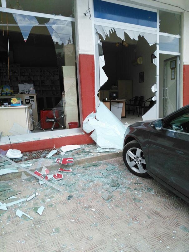 Mardin Midyat'ta bombalı araçlı saldırı! 9