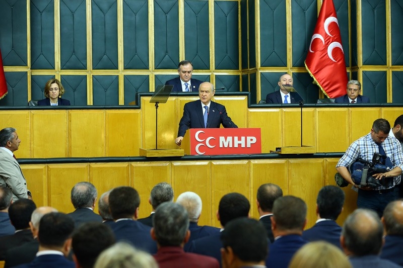 MHP grup toplantısında gözler üzerindeydi bakın nerede oturdu! 10