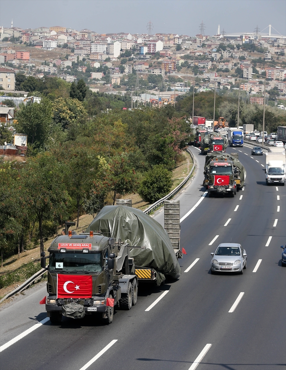 İstanbul'daki tanklar taşınıyor 12