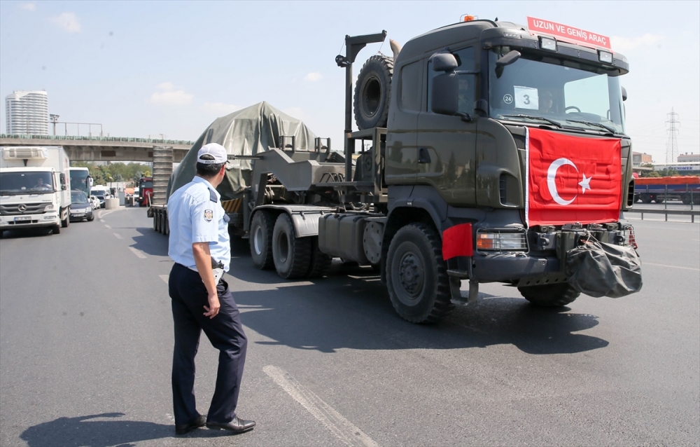 İstanbul'daki tanklar taşınıyor 3