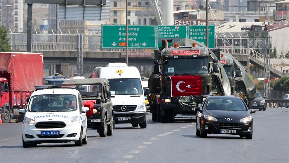 İstanbul'daki tanklar taşınıyor 7