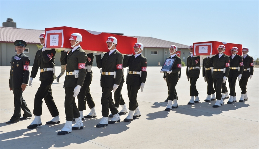 Mardin şehitleri memleketlerine uğurlandı 1