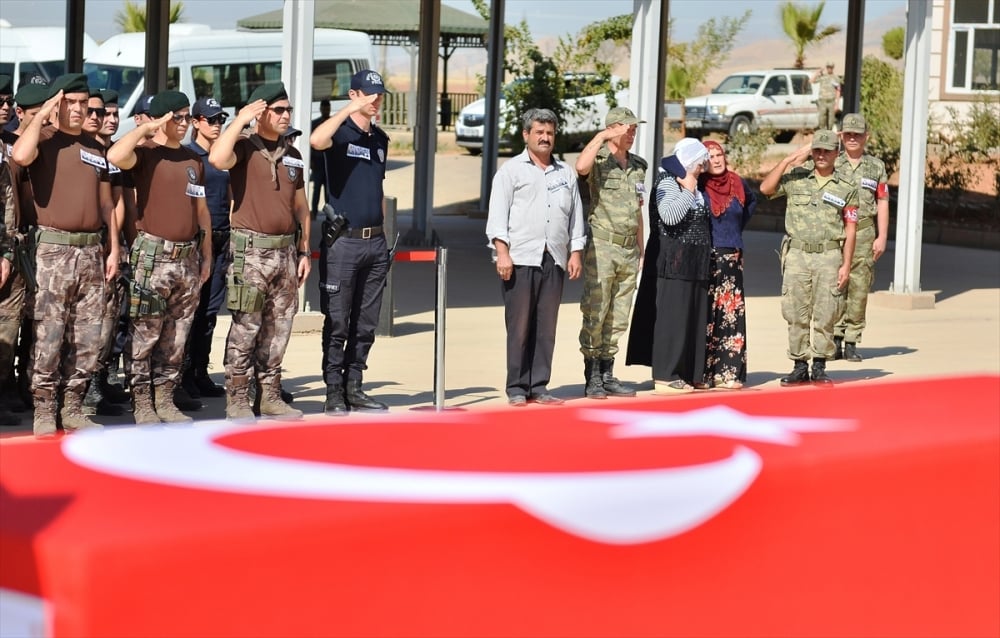 Mardin şehitleri memleketlerine uğurlandı 13