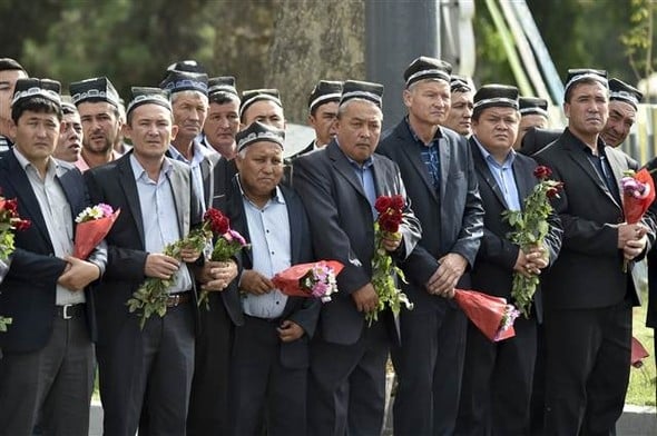 Özbekistan Cumhurbaşkanı Kerimov toprağa veriliyor 6