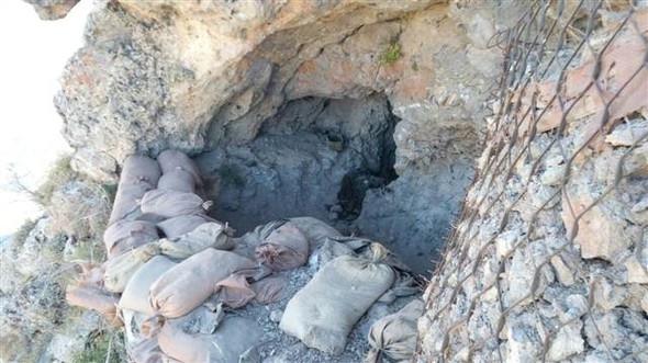 200 PKK'lının saklandığı mağara temizlendi 15