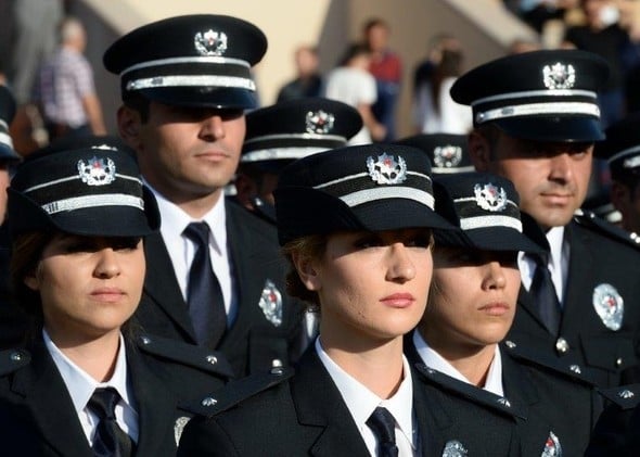 Polislerin mezuniyet töreninde dikkat çeken ayrıntı 6