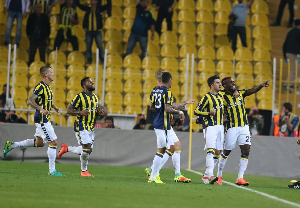 Emenike ve Sow'dan ilginç sevinç 17