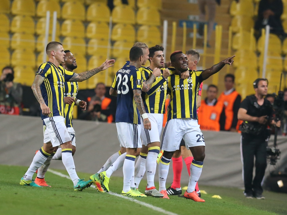 Emenike ve Sow'dan ilginç sevinç 18