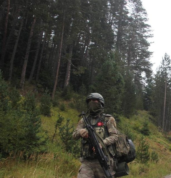 6 PKK'lı öldürüldü! Asker böyle karşılandı 16