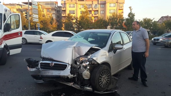 Ankara'da otobüs araçları biçti 2