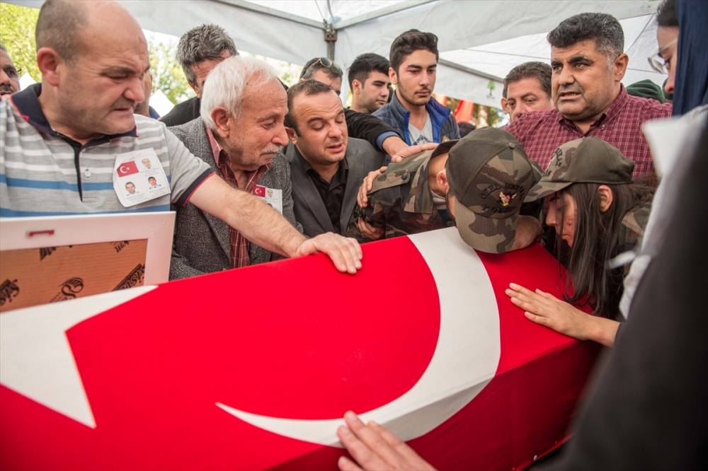 Gaziantep şehitlerine uğurlama 2