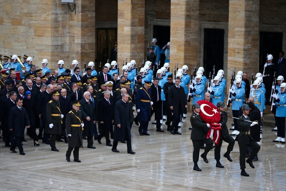 29 Ekim törenleri Anıtkabir’de başladı 9