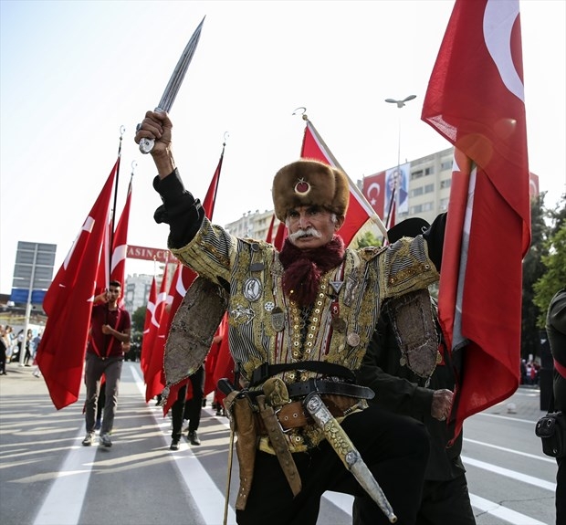 Türkiye'de Cumhuriyet coşkusu 11