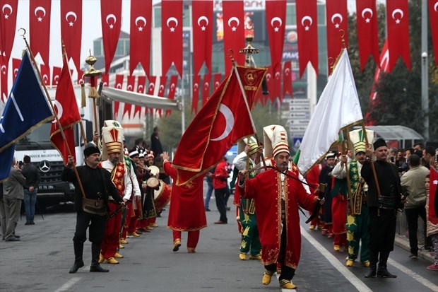 Türkiye'de Cumhuriyet coşkusu 9