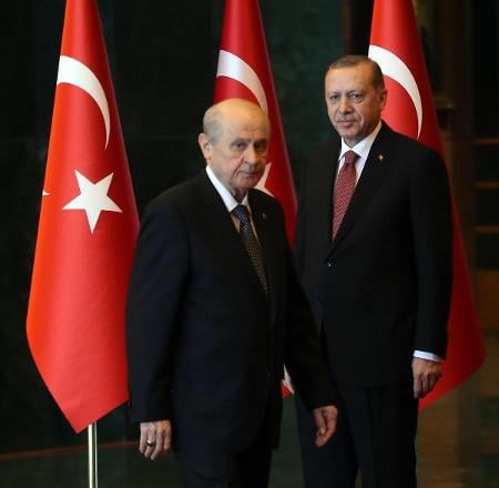 Bahçeli, Saray'la arasındaki ambargoyu tamamen kaldırdı 1