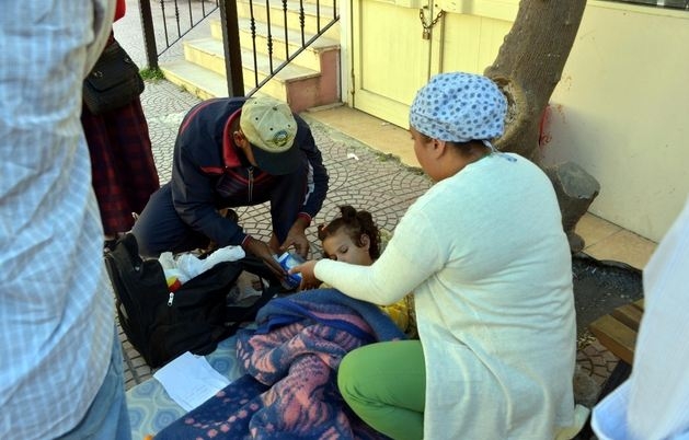 Hemşire kıyafeti giyip ameliyata bile girmiş! 4