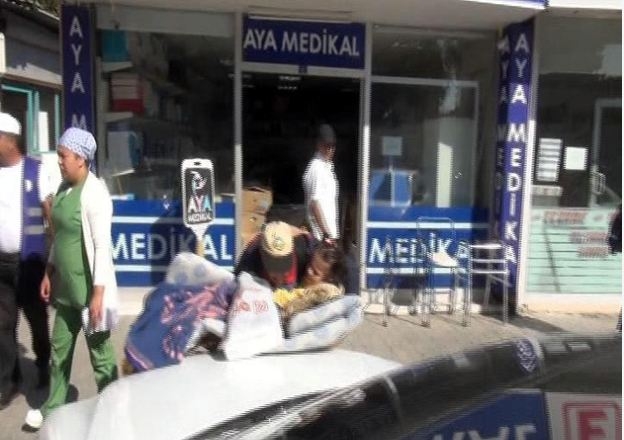 Hemşire kıyafeti giyip ameliyata bile girmiş! 6