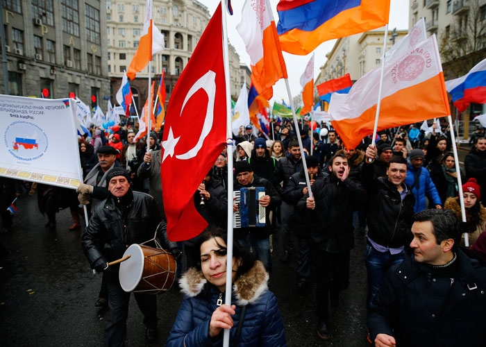 Rusya'da dev Türk bayrakları... 12