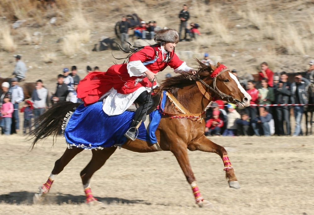 Türk Sporları Sempozyumu Kırgızistan'da yapıldı 8