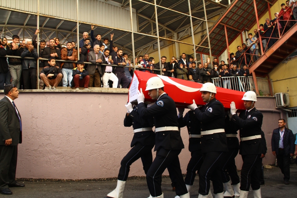 Şehit kaymakam son yolculuğuna uğurlandı 12